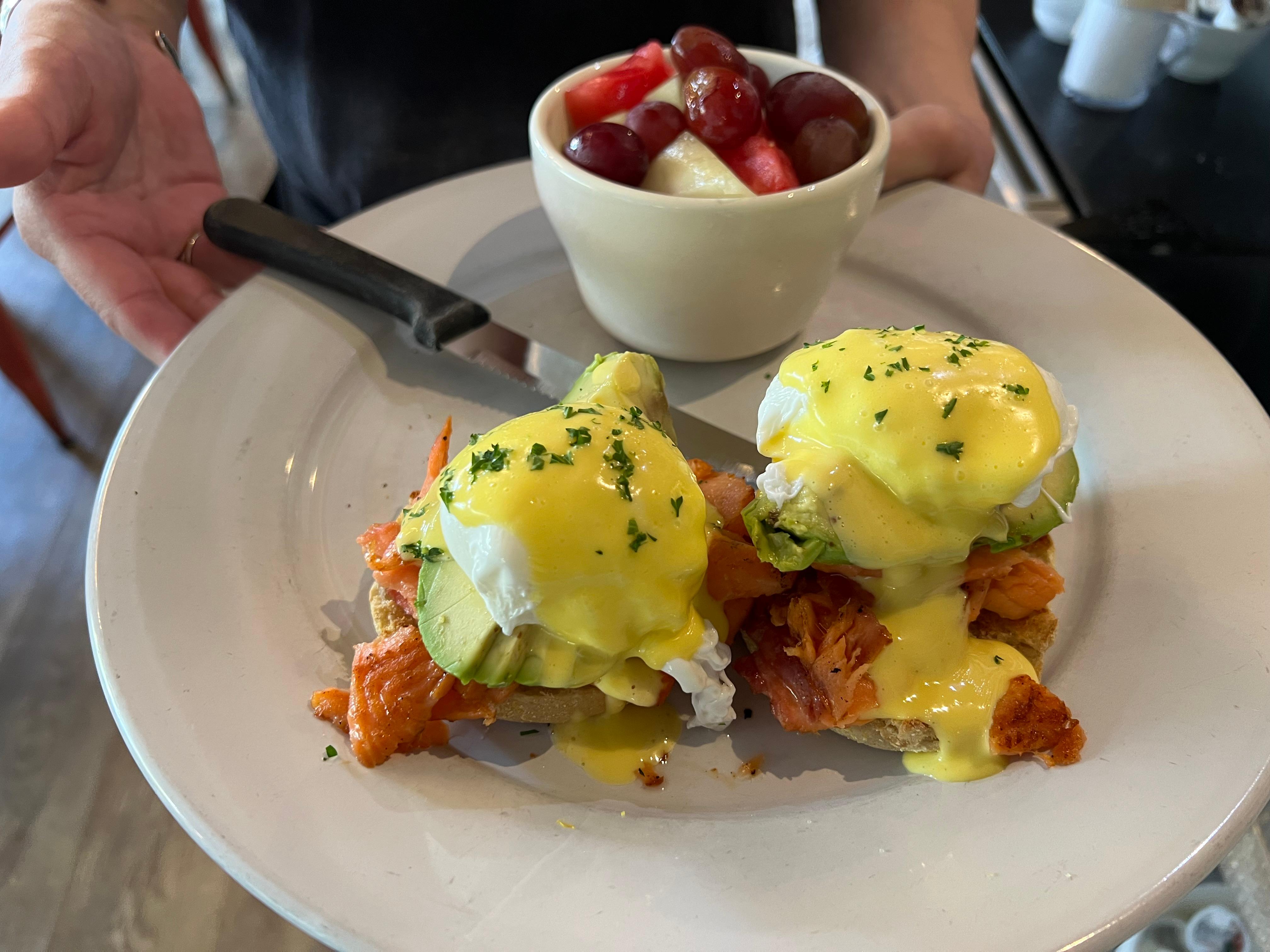 SALMON BENEDICT.