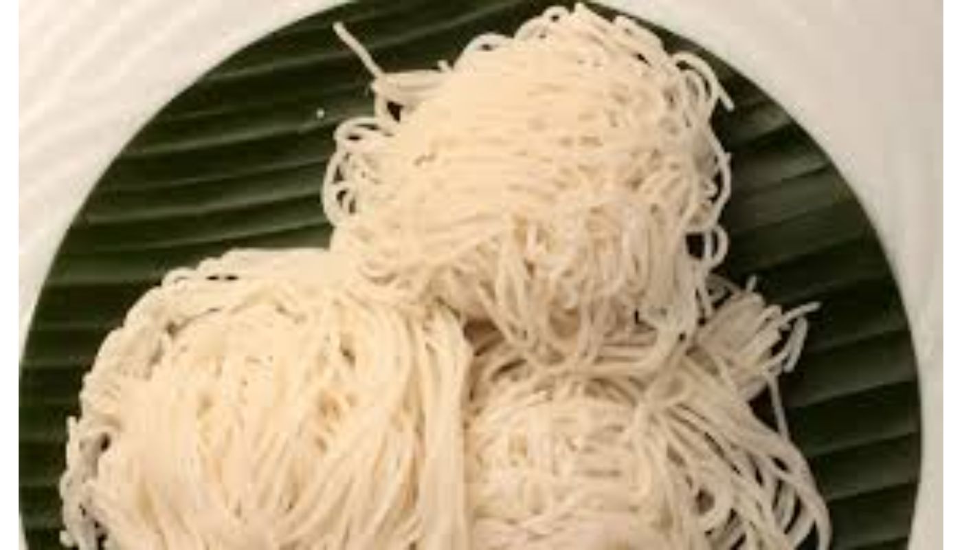 Idiyappam(String Hopper)(3) w/ Korma curry - Vegan.