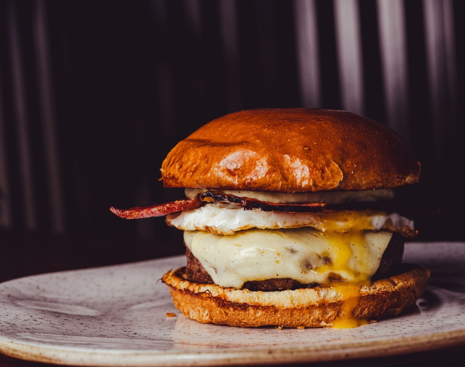 Fried Eggs Burger.
