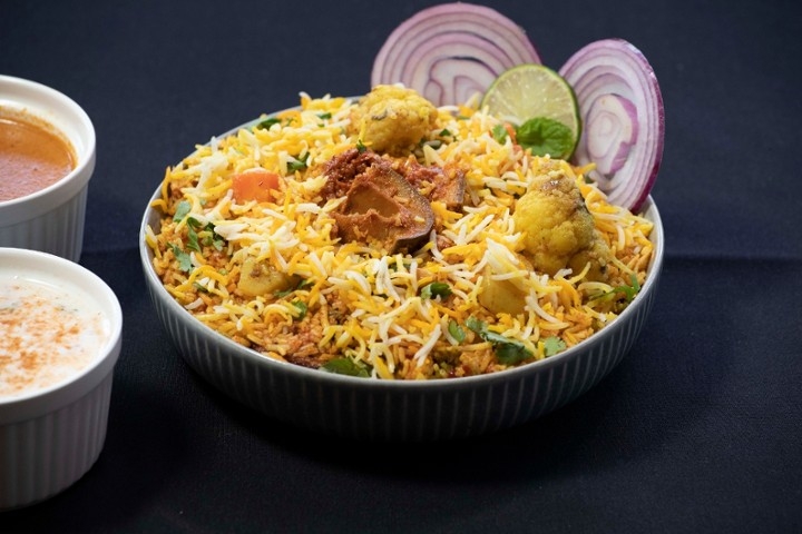 Avakai Chicken Dum Biryani.