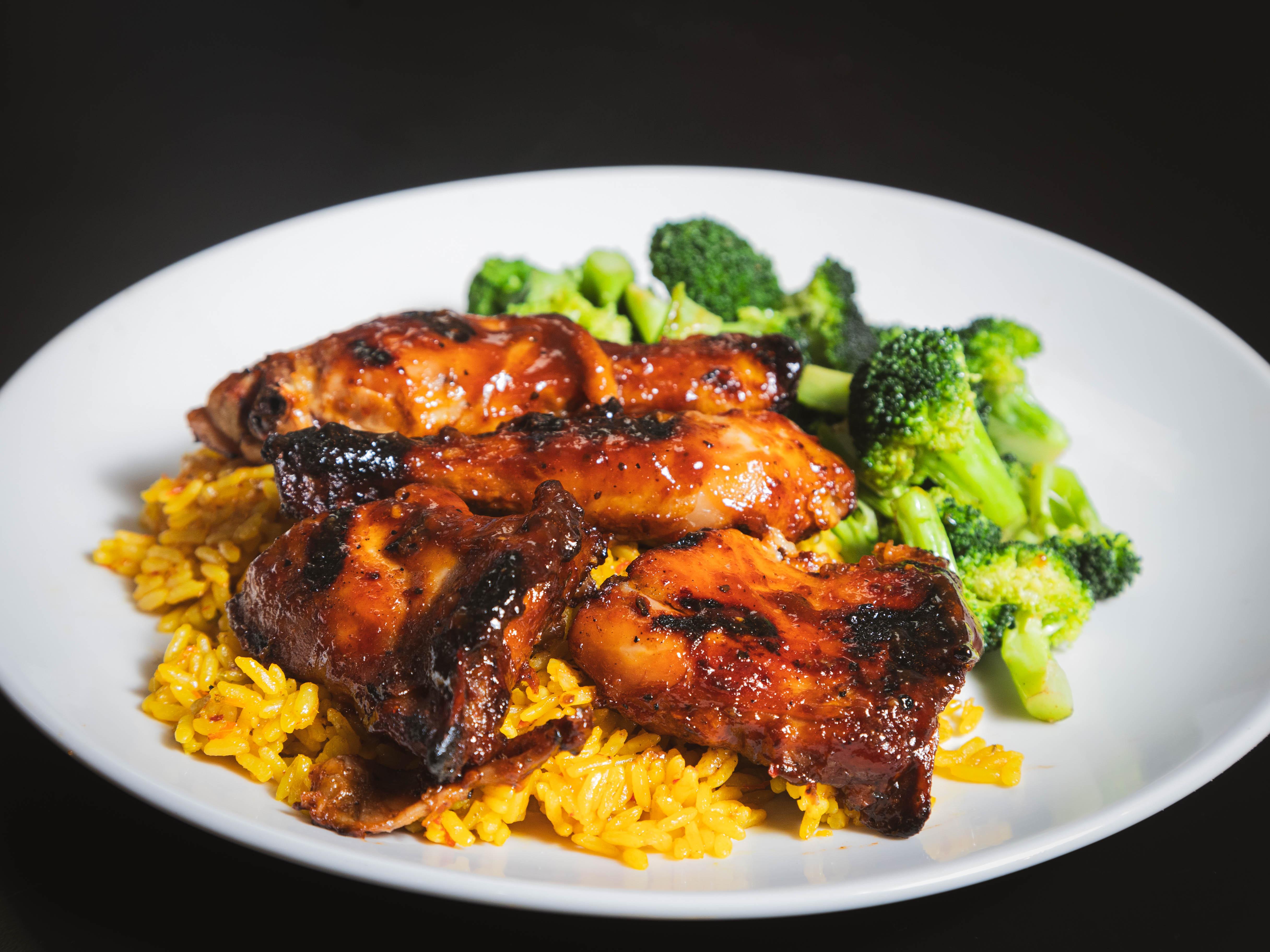 BBQ Chicken (2 legs & 2 thighs).