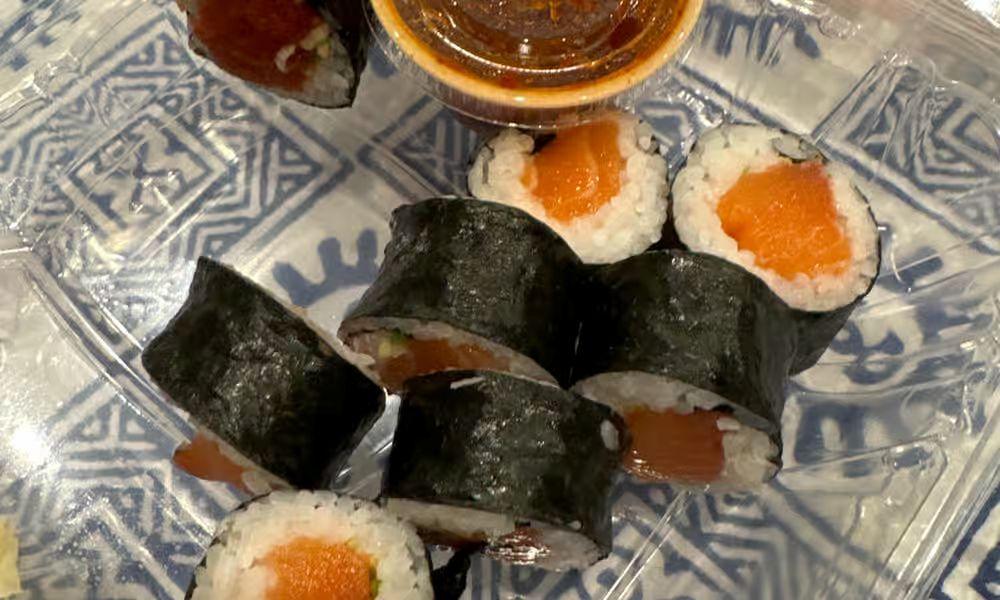 Salmon Roll.