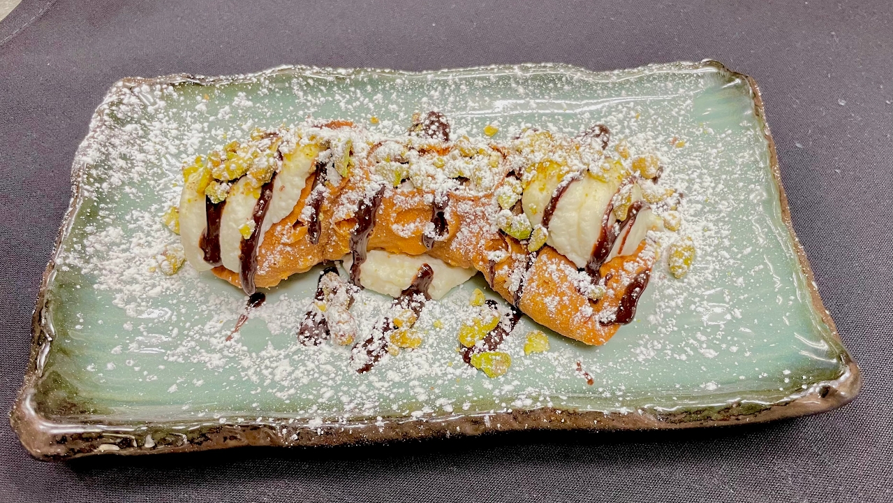Cannolo.