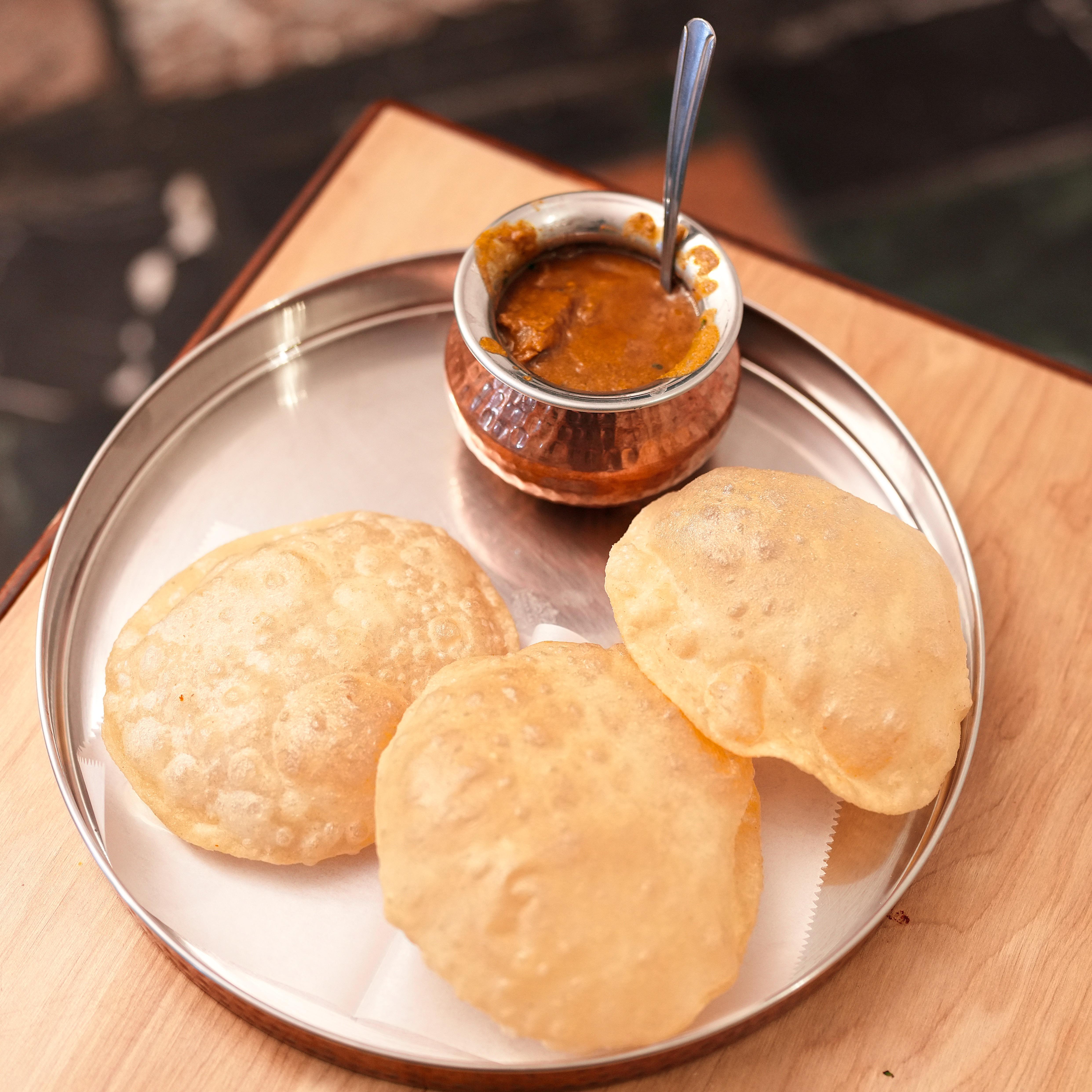 Poori (3 pcs).