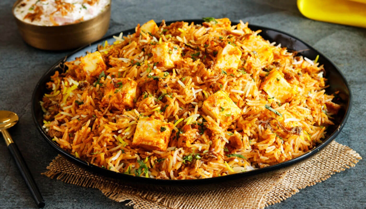 Charcoal Paneer Biryani (Medium).