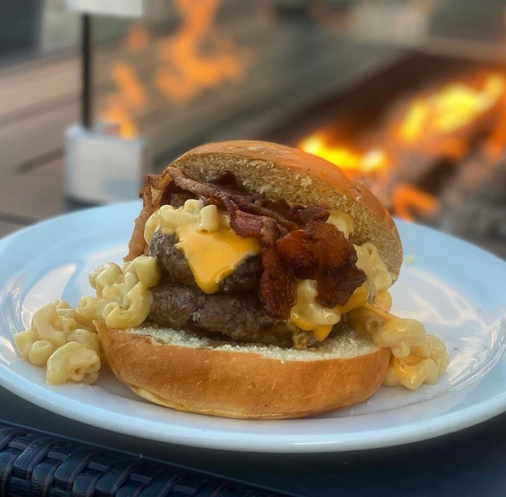 Mac Daddy Burger.