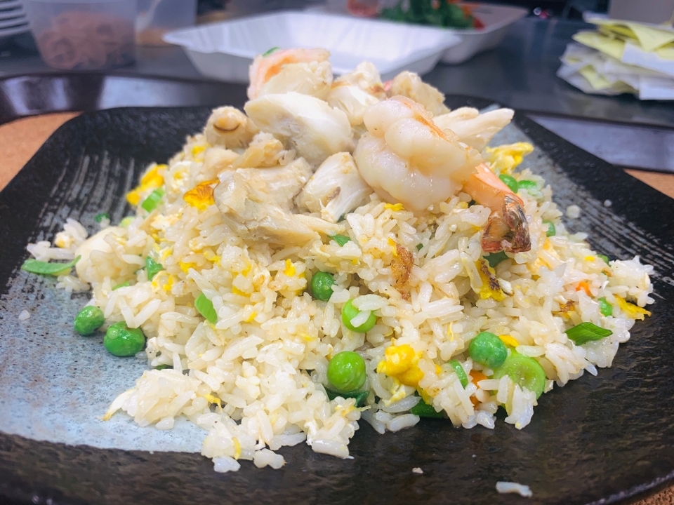 49-Crab and Shrimp Fried Rice - Com Chien Tom Cua.