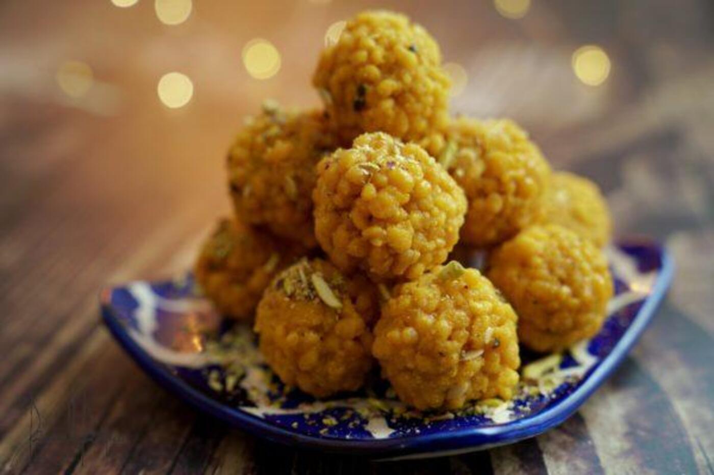 Boondi  Ladoo Box 1 LB * Chick Pea Flour *.