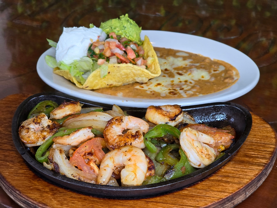 Lunch Shrimp Fajitas.