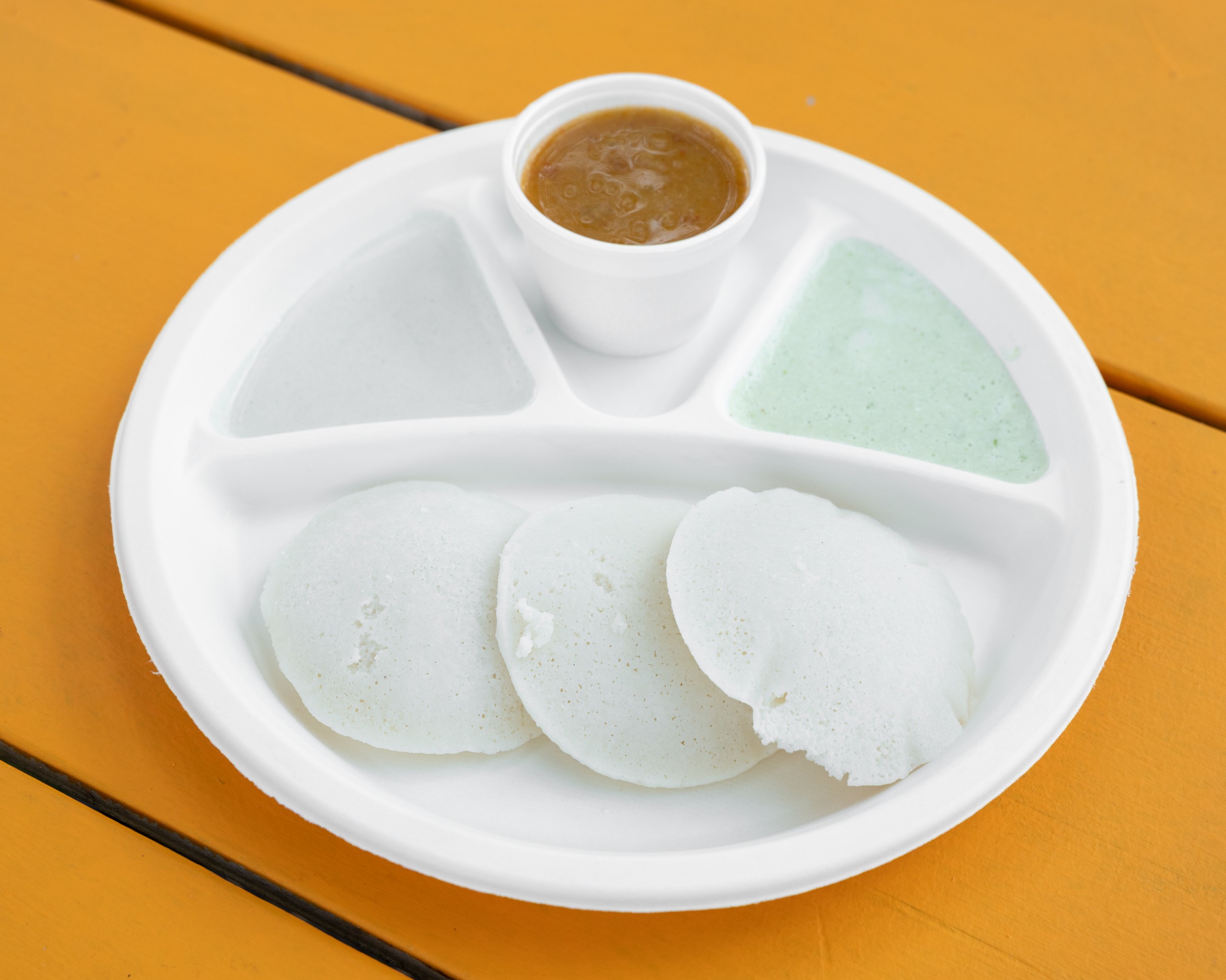 O - Idli Sambar Chutney (3 Nos).