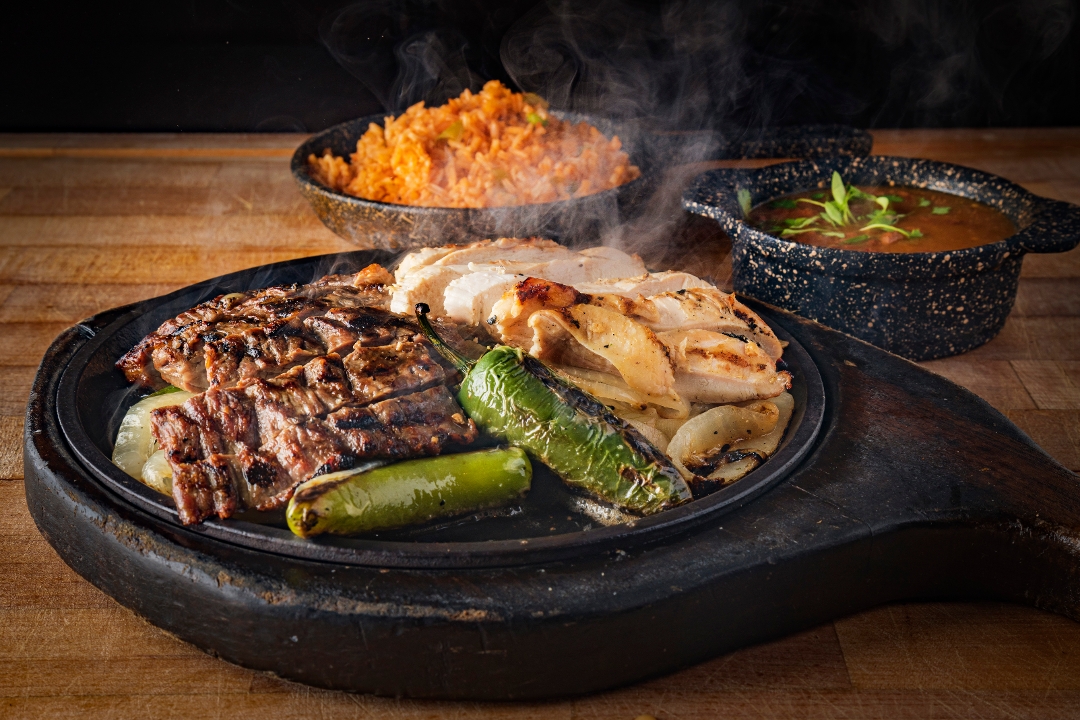 Fajitas Al Carbon.