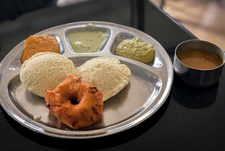 Idly (2) Vada (1) Combo.