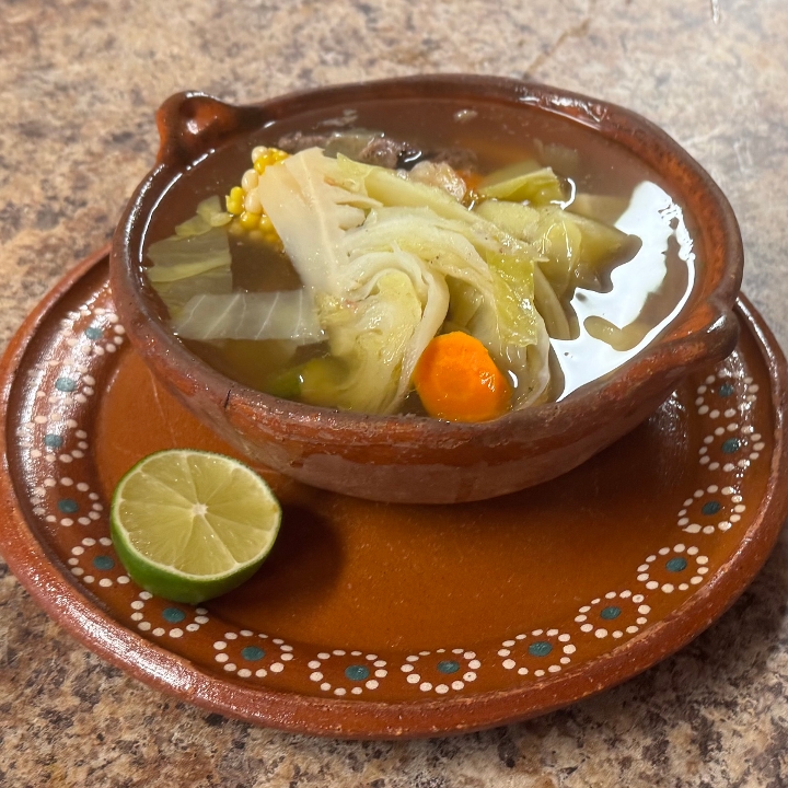 Caldo de Res.