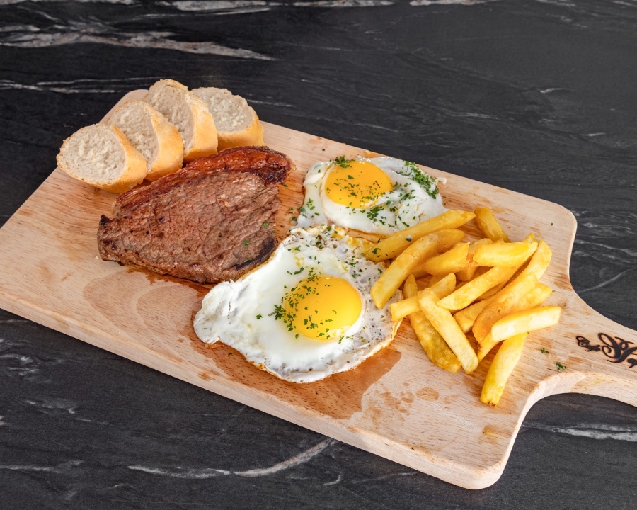 #46A Steak N’ Eggs (4 Oz).