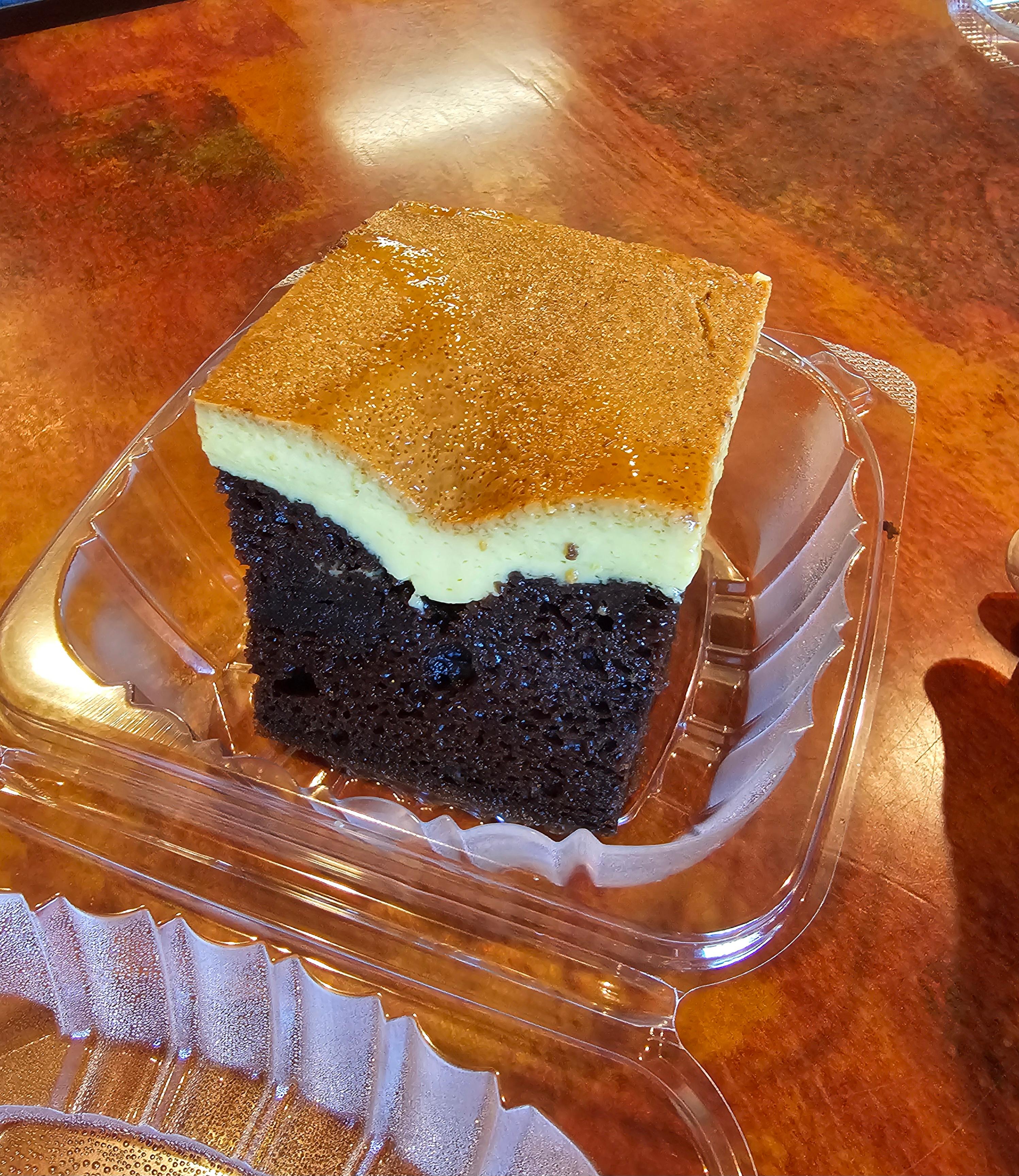 Chocoflan.