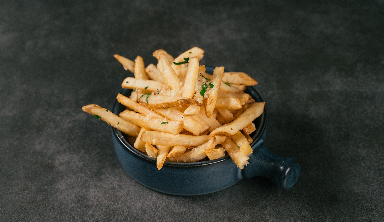 TRUFFLE FRIES.