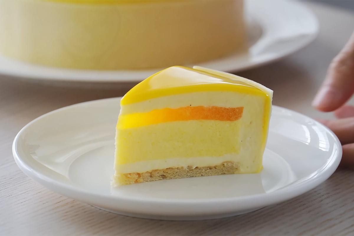 Mango Mouse Cake.