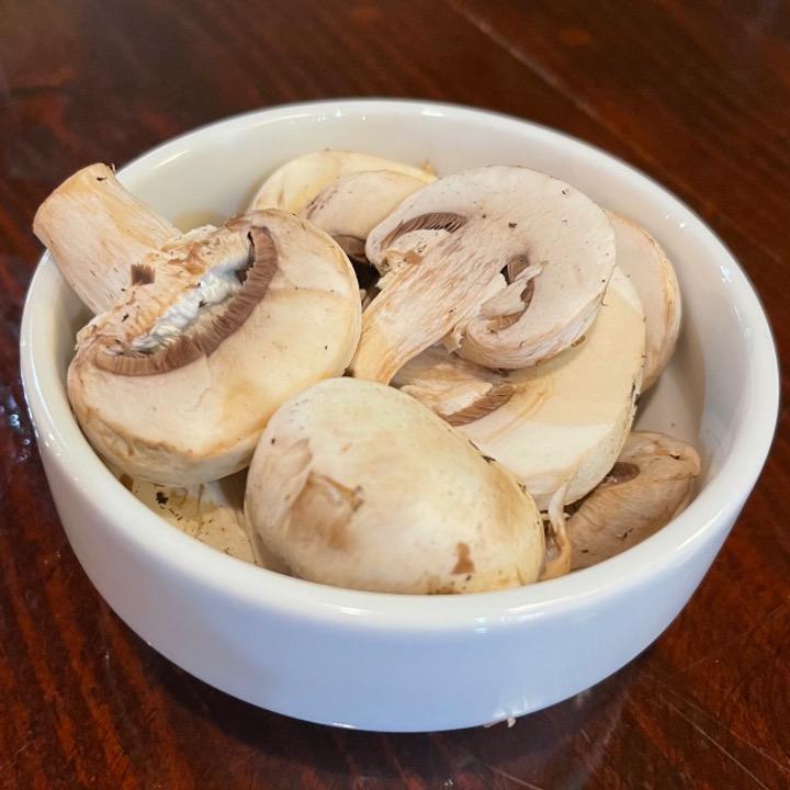 SIDE Steamed Mushroom.