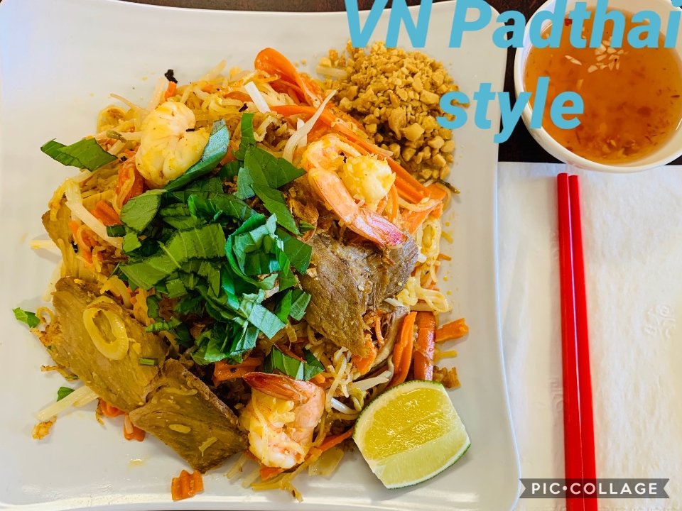 Vietnamese Style Rice Noodle.