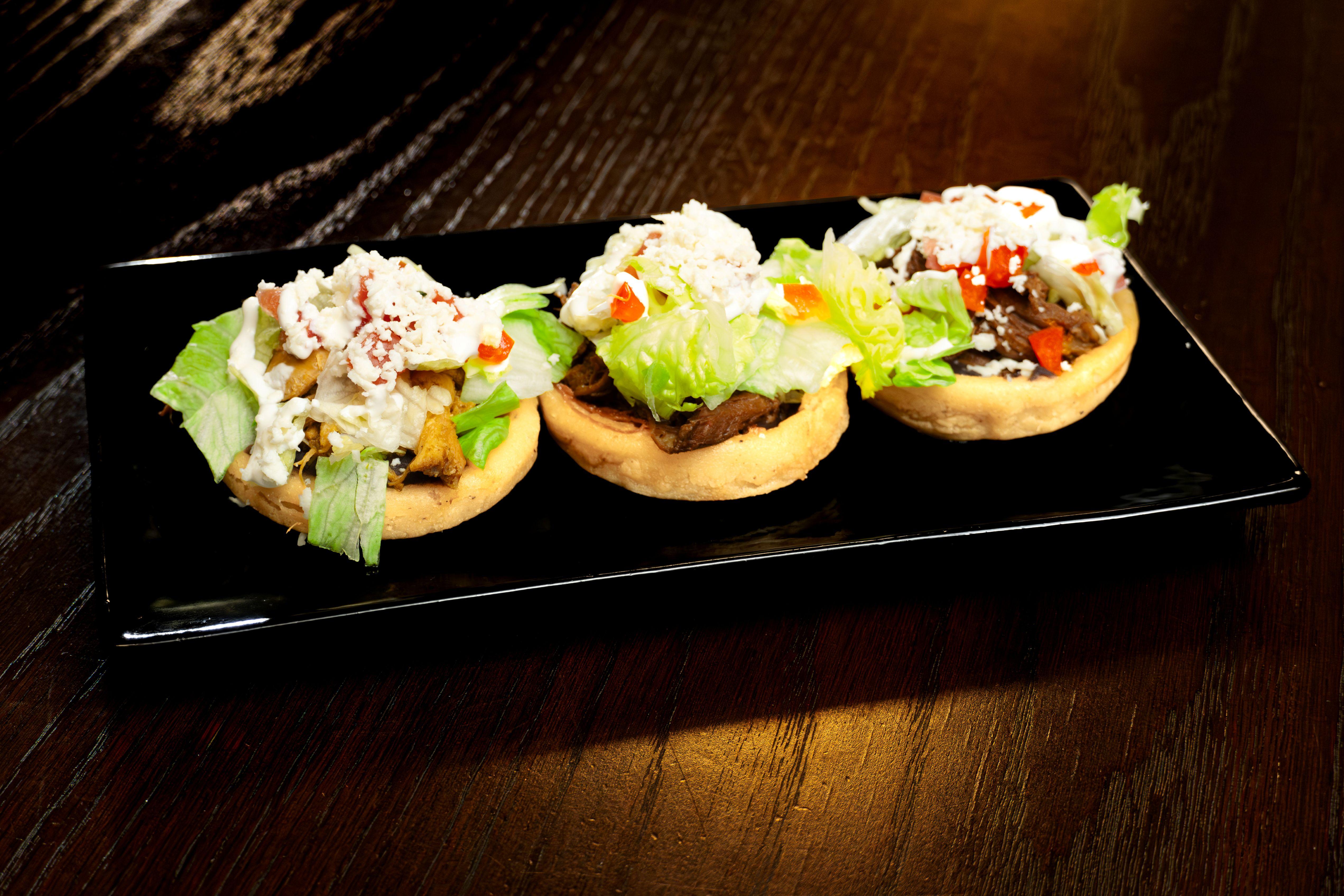 Sopes.
