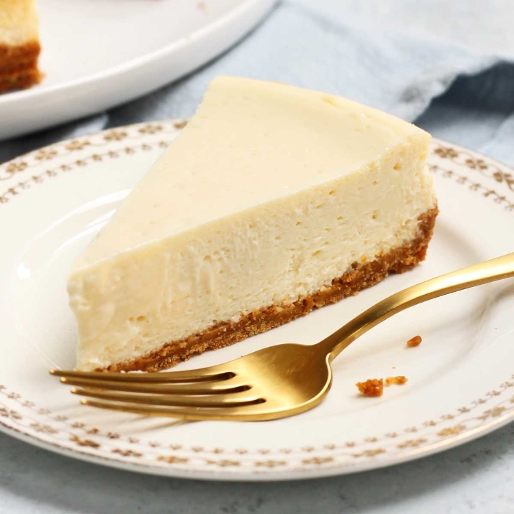CHEESECAKE.