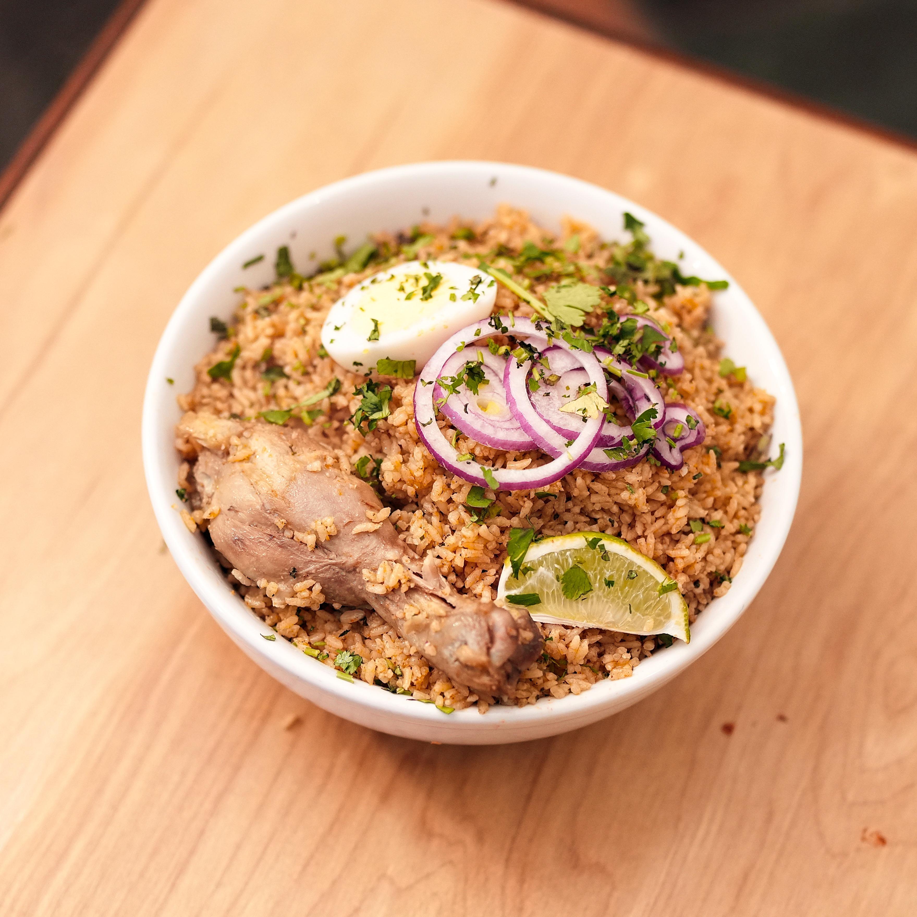 Dindigul Thalapakkati Chicken Biryani.