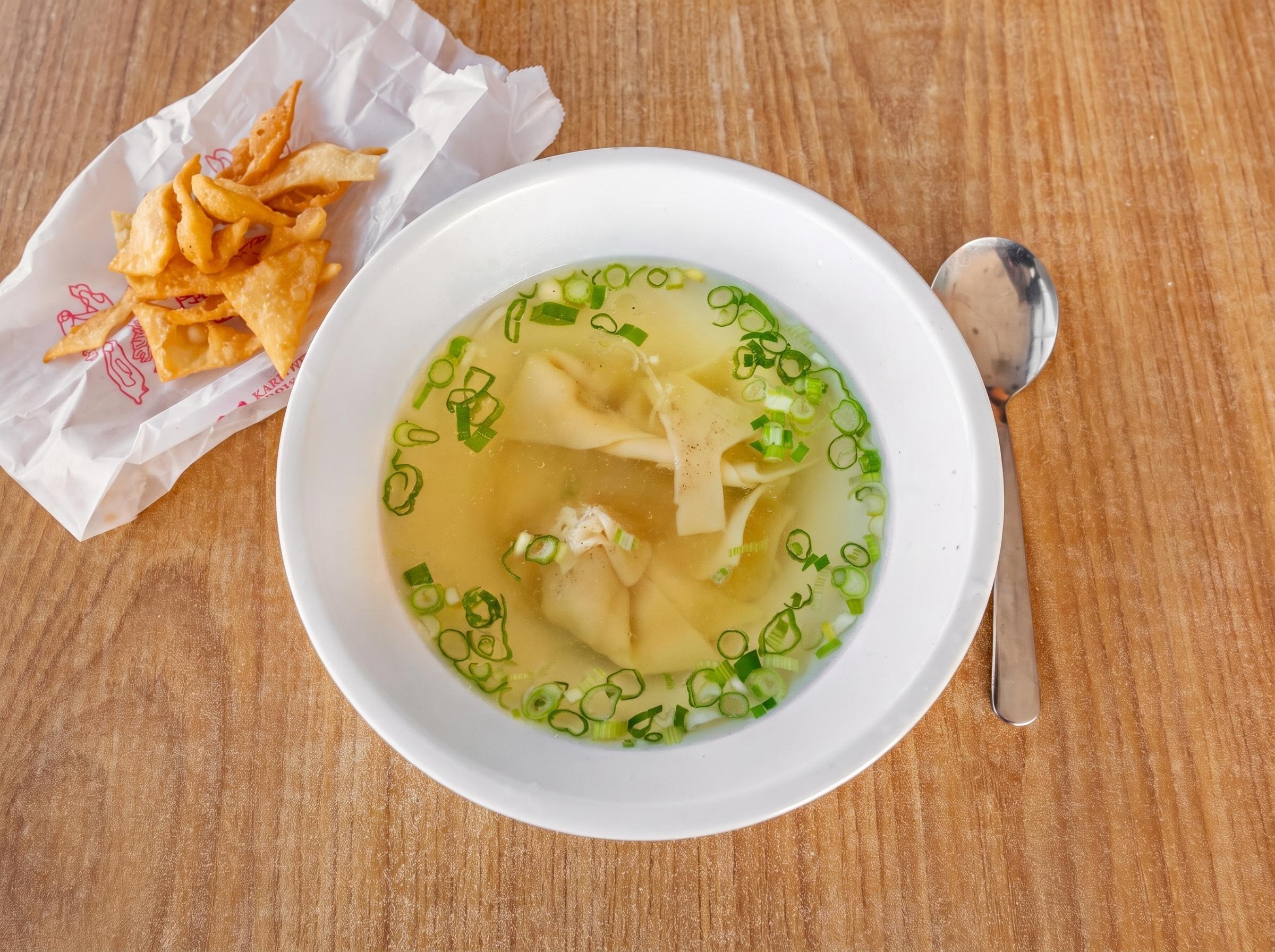 WONTON SOUP LARGE (24 OZ).