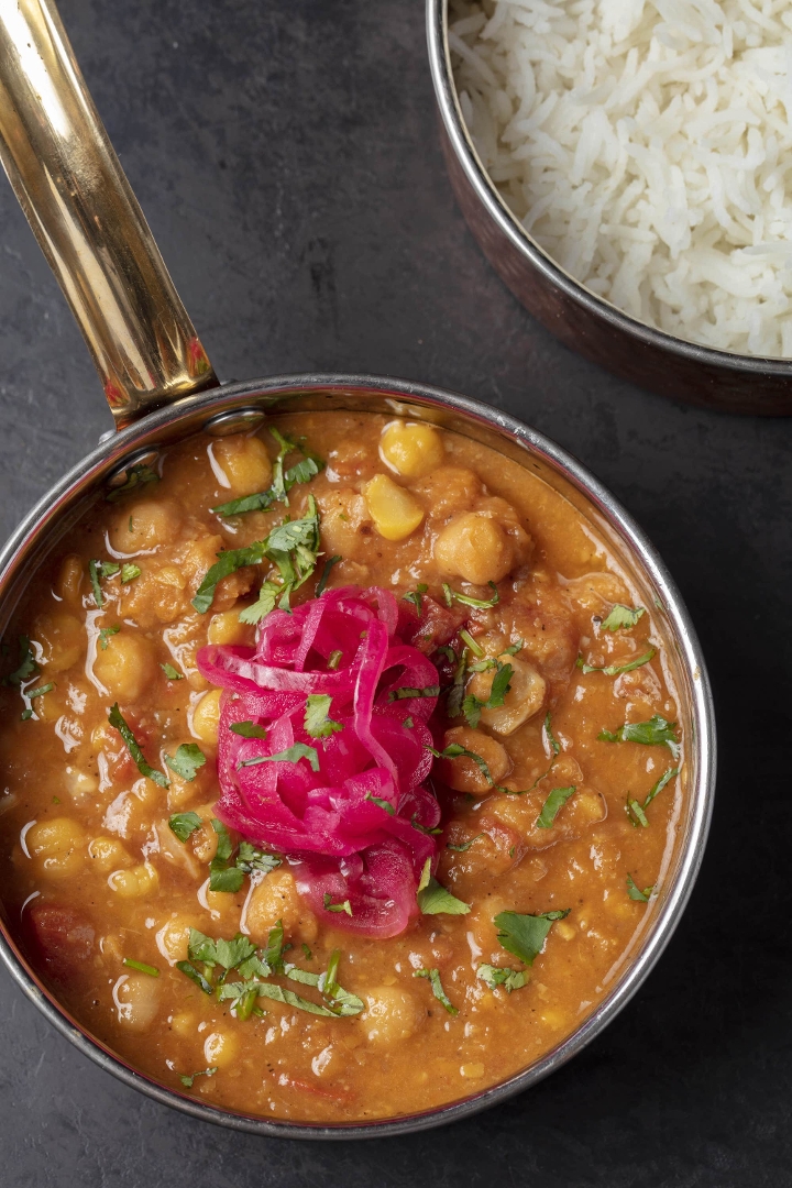 Curry: Chana Masala (V, G, D, N).