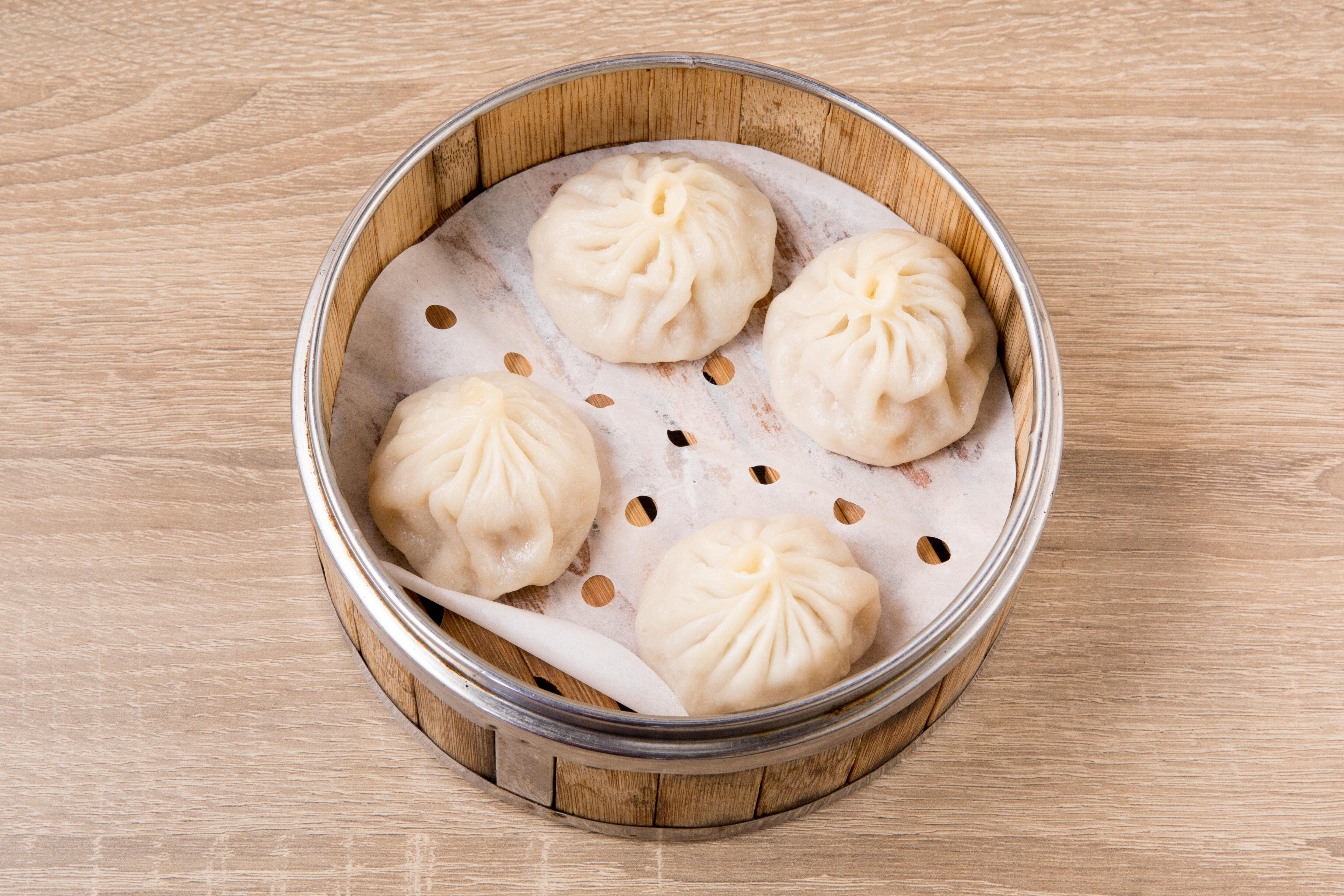 Soup Pork Bun (4 Pieces) 小笼包.