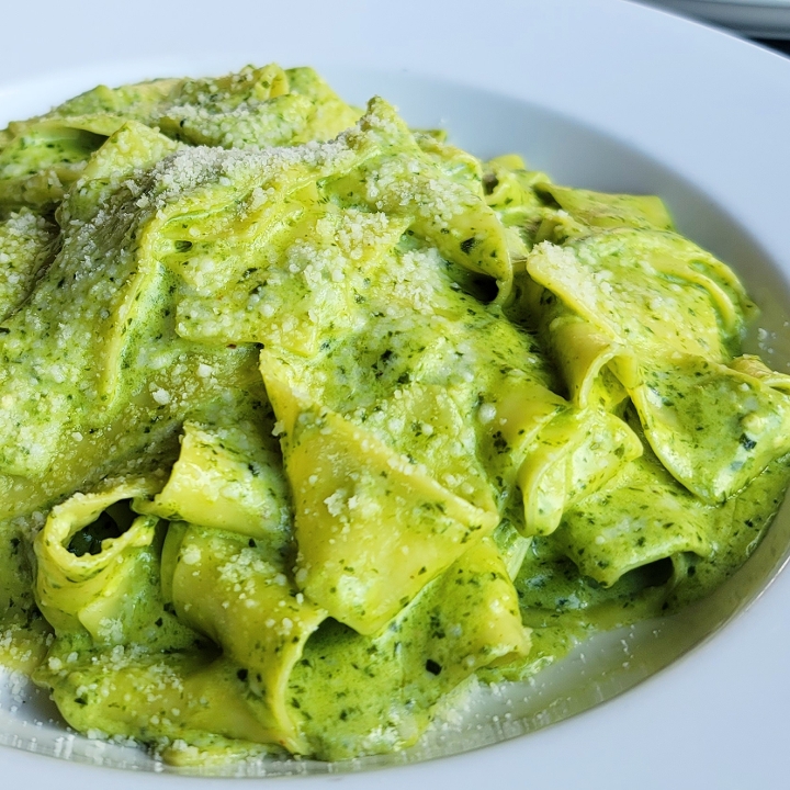 Pappardelle Pesto.
