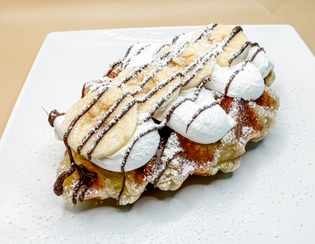 Croffle - Banana & Nutella.