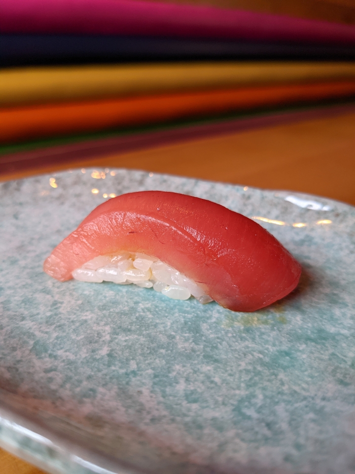 Maguro Nigiri.
