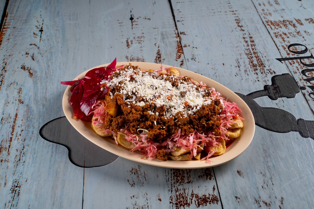 Ground Beef with Banana Chips - Carne Molida con Tajadas.