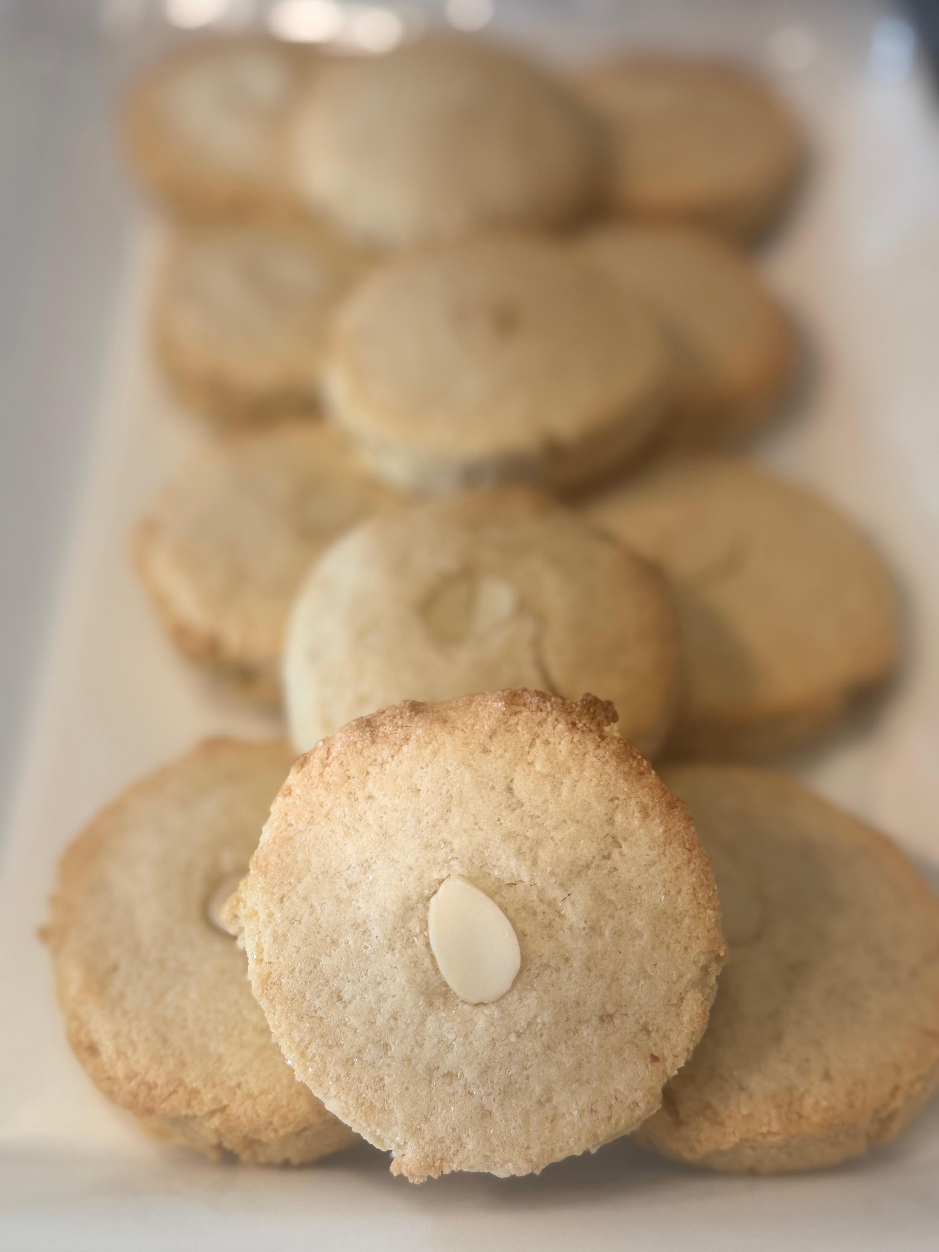 GF Almond Cookie.