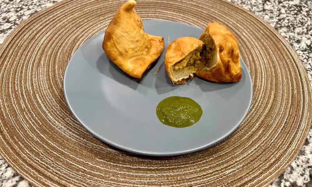 Veg Samosa.