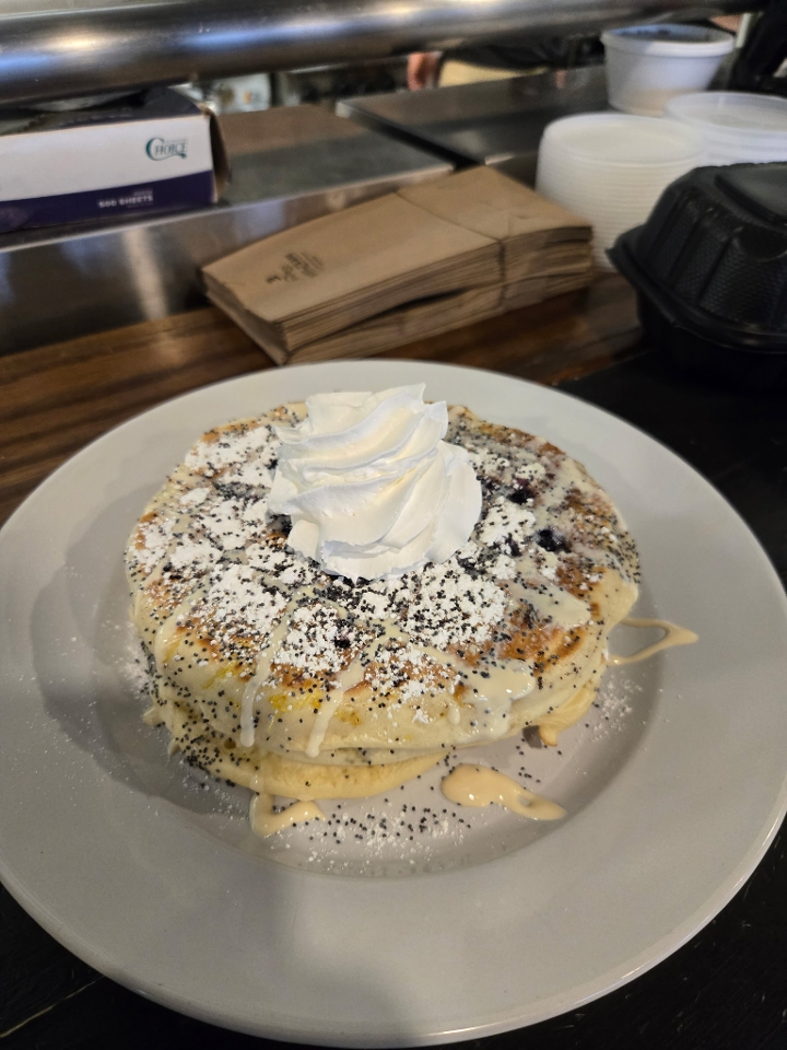 Blueberry Lemon Poppy Seed Panckes **NEWW.