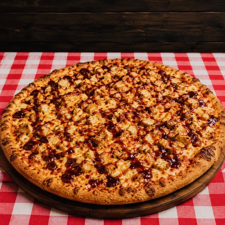 Large BBQ Grilled Chicken Pizza 14 (Greek style).