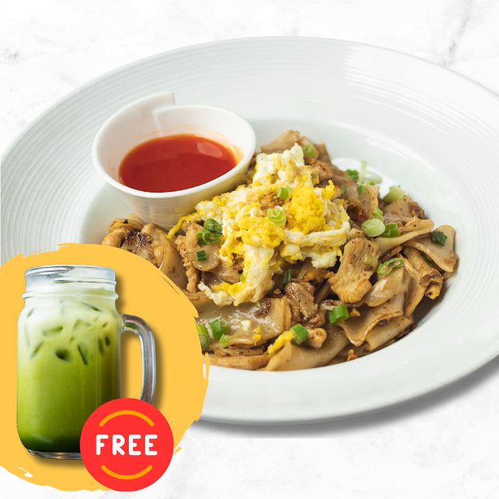 Thai Garlic Noodle (with FREE Iced Green Milk Tea).