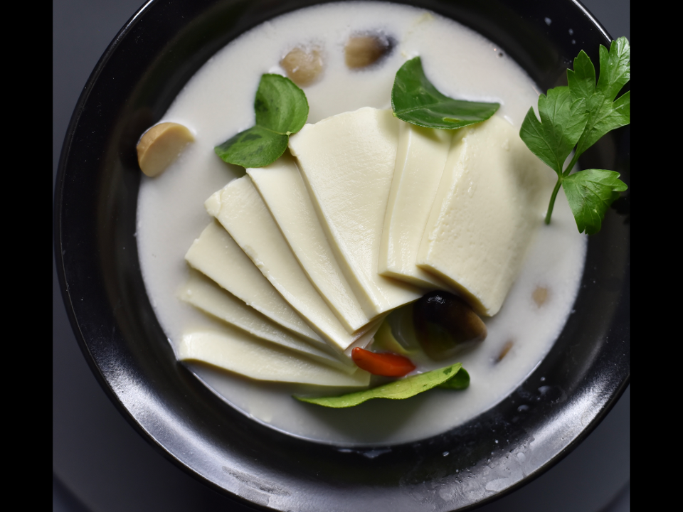 Tom kha tofu.