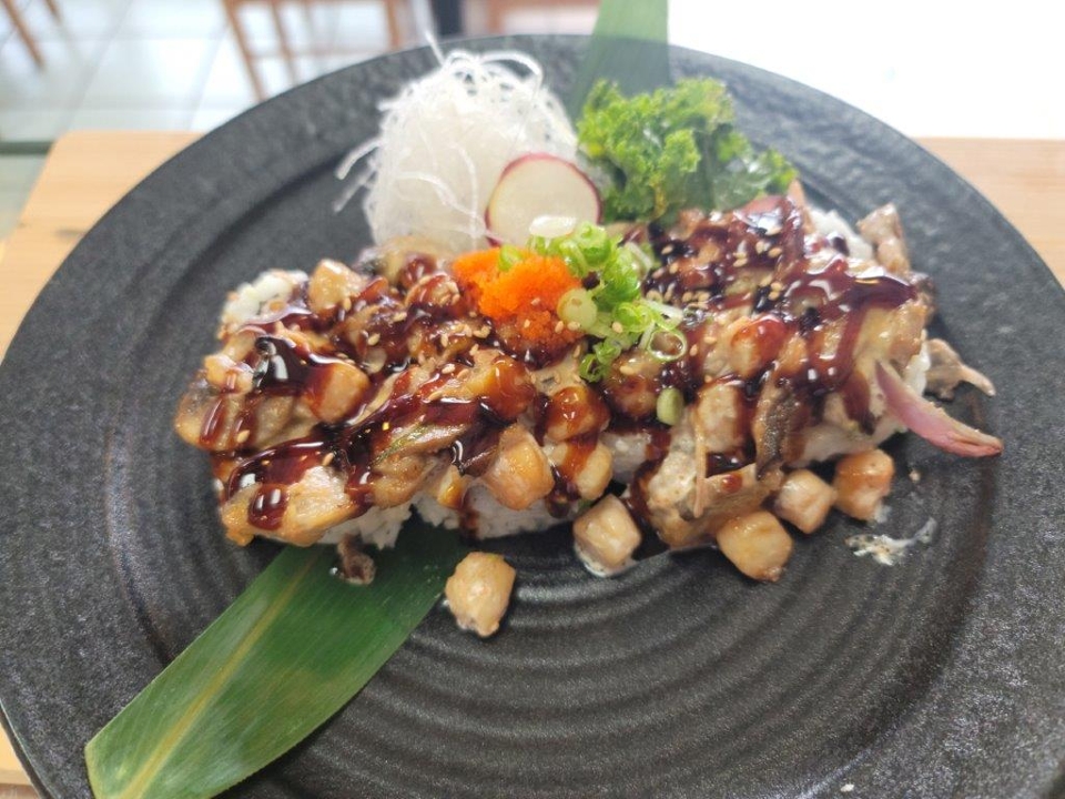 BR3-DYNAMITE ROLL.