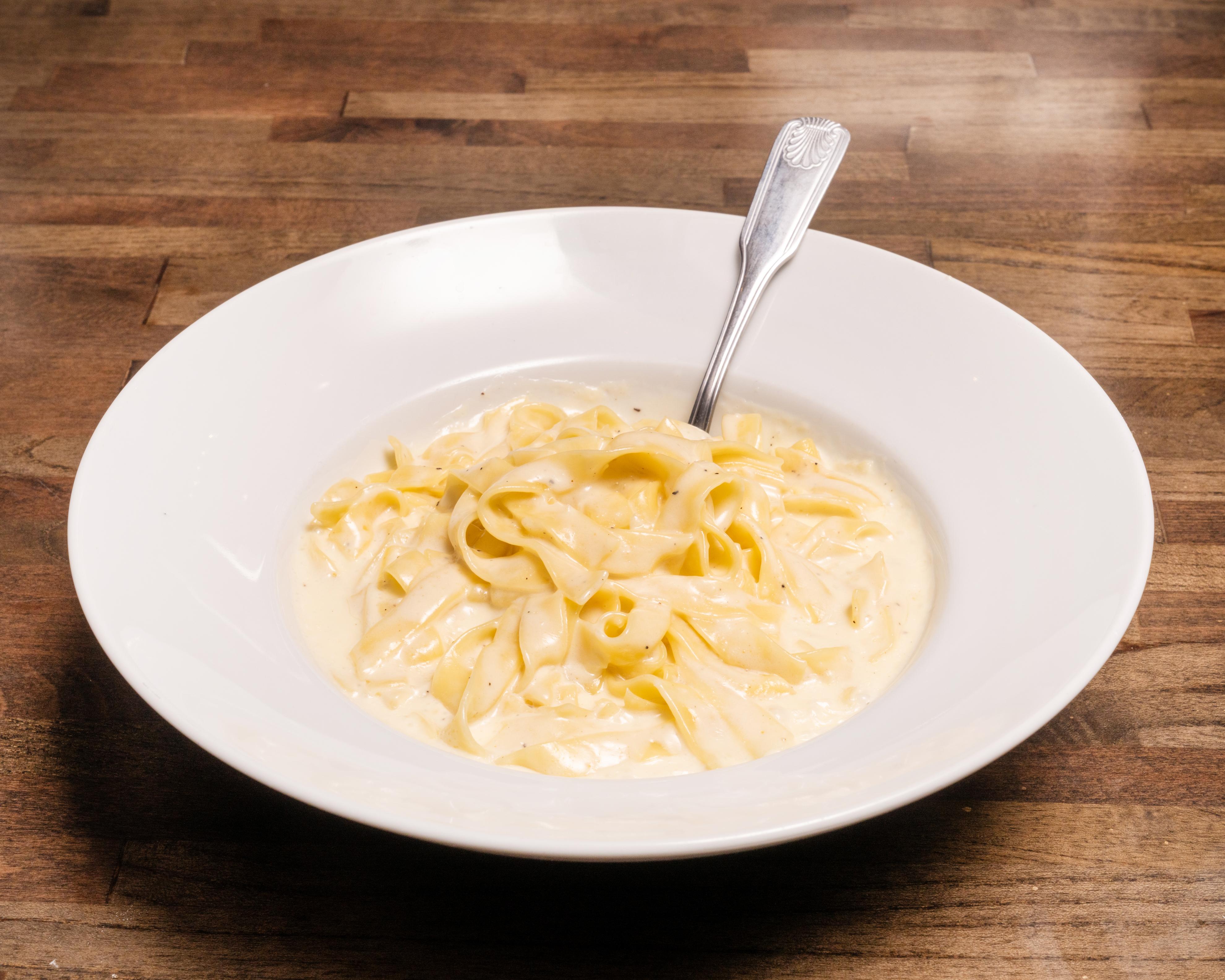 Fettuccine Alfredo.