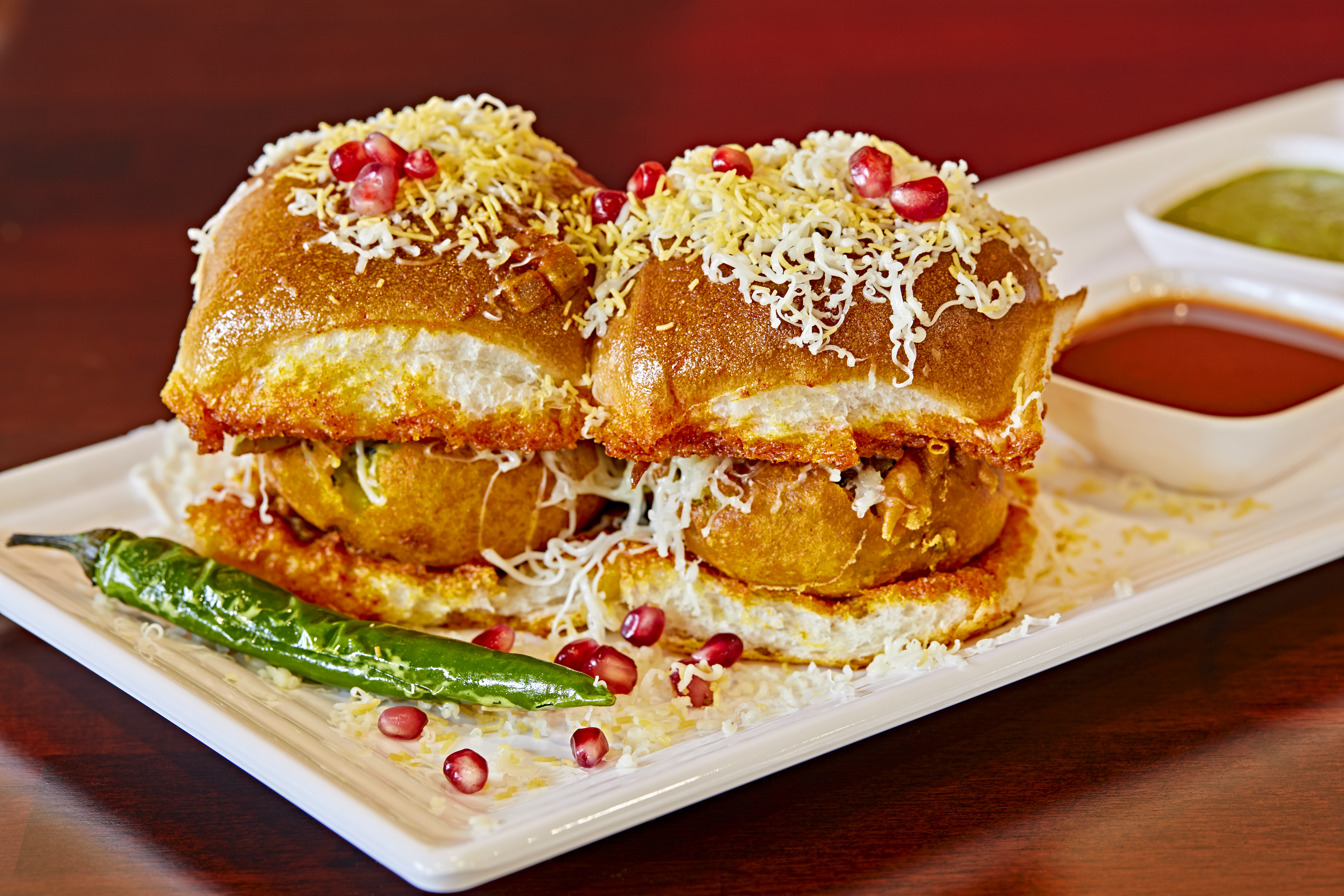 Vada Pav (2 Pcs).