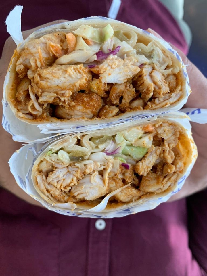 HOT CHICKEN WRAP.