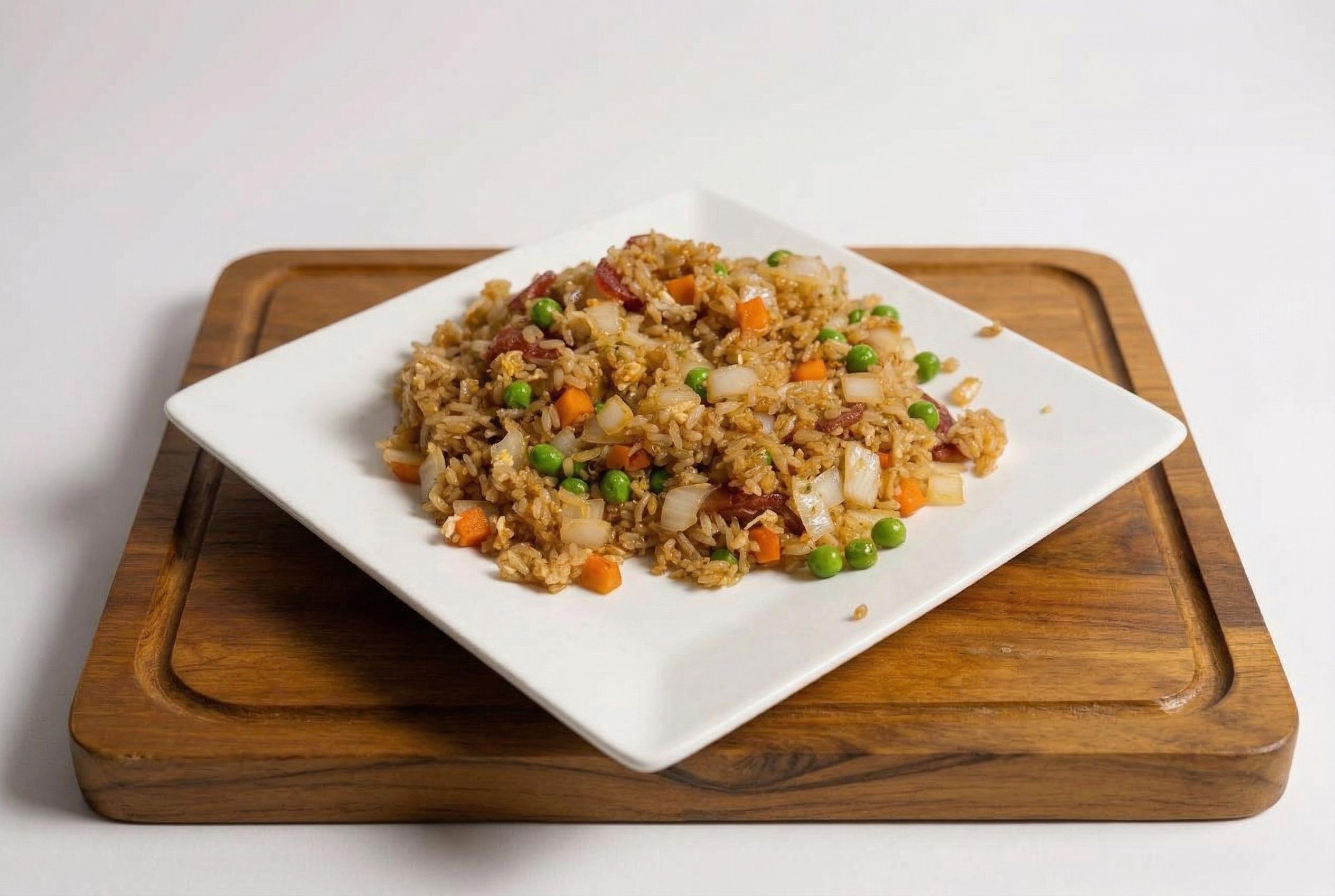 菜炒饭Veggie Fried Rice.