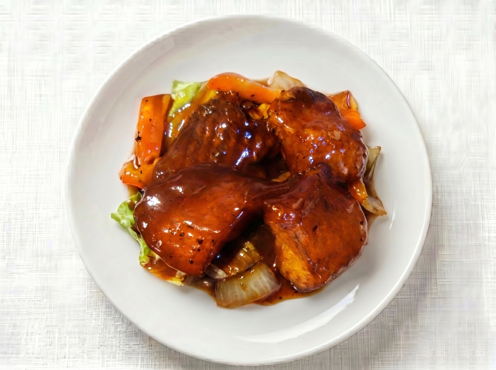 Jerk Fish Salad.