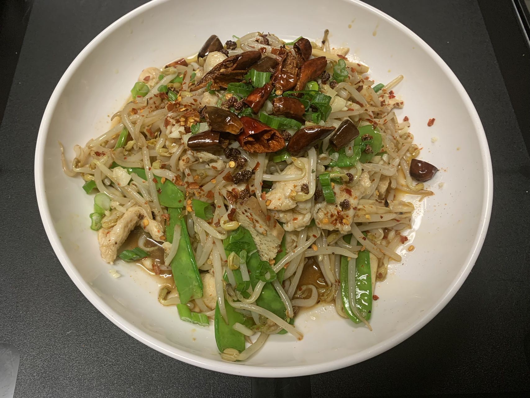 39 麻辣鸡SPICY MALA CHICKEN W.SPROUTS🌶️.