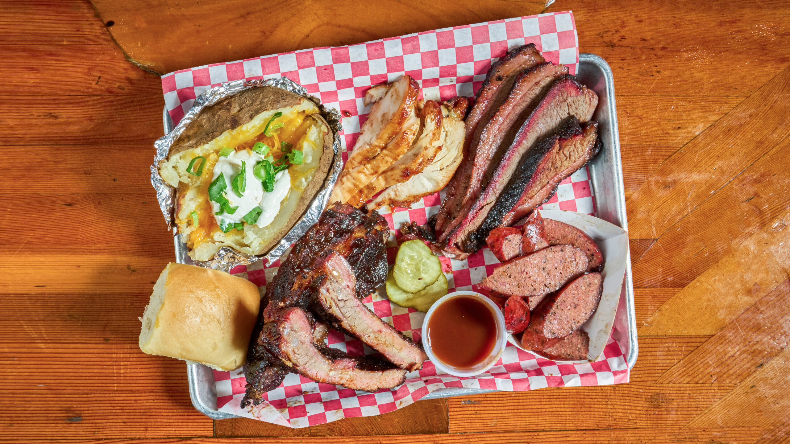 Meat Lovers Dinner with 2 Sides.