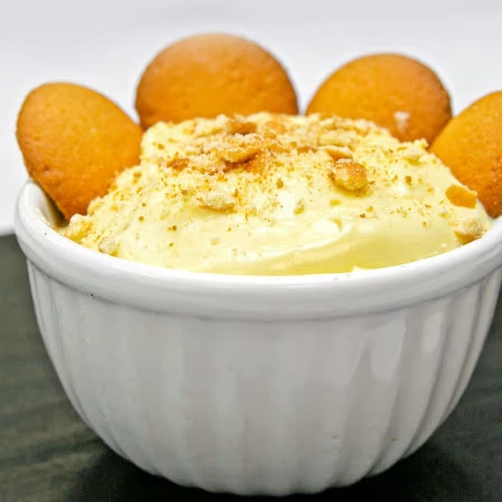 Large Banana Pudding.