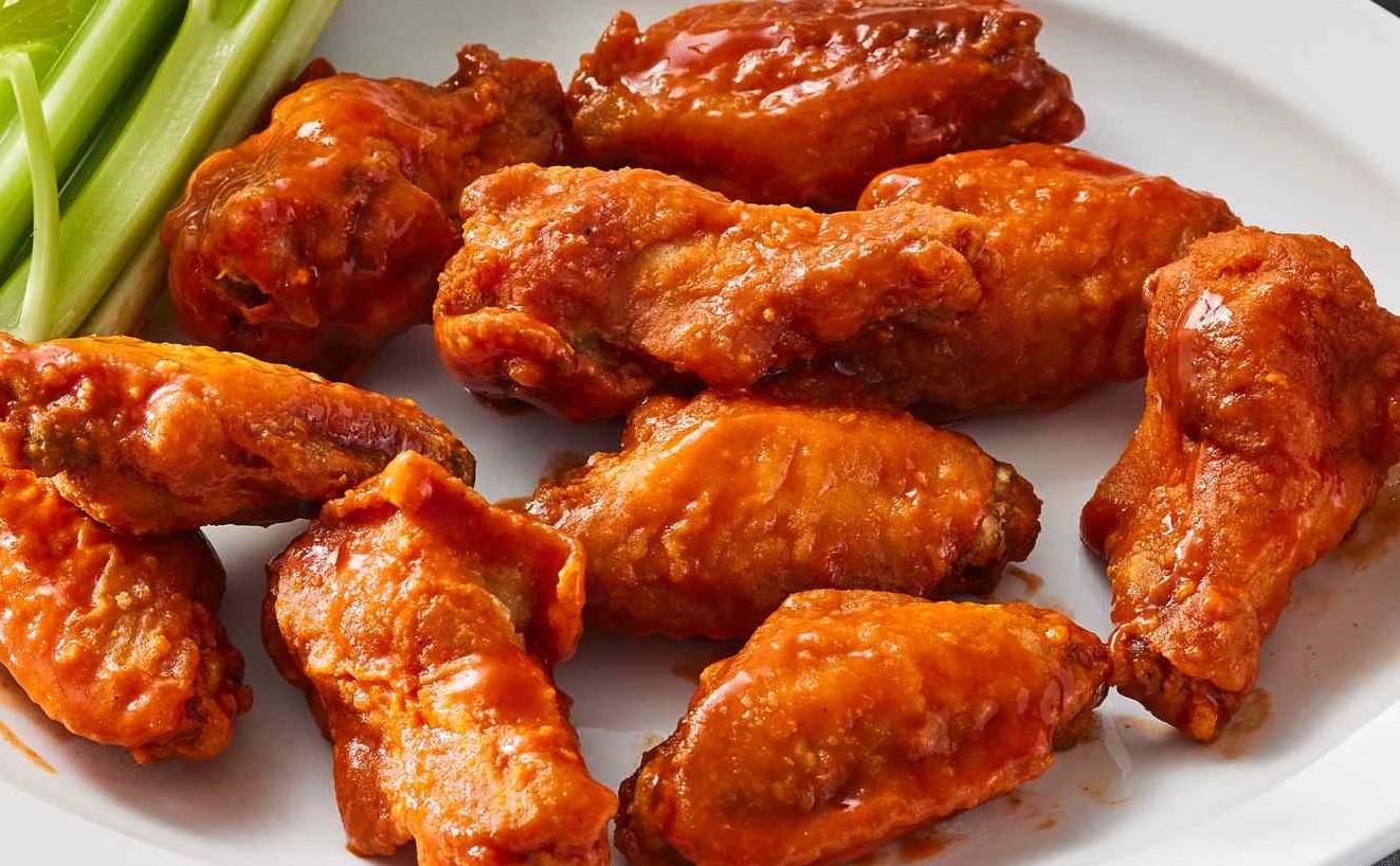 MOM CHICKEN WINGS (8).
