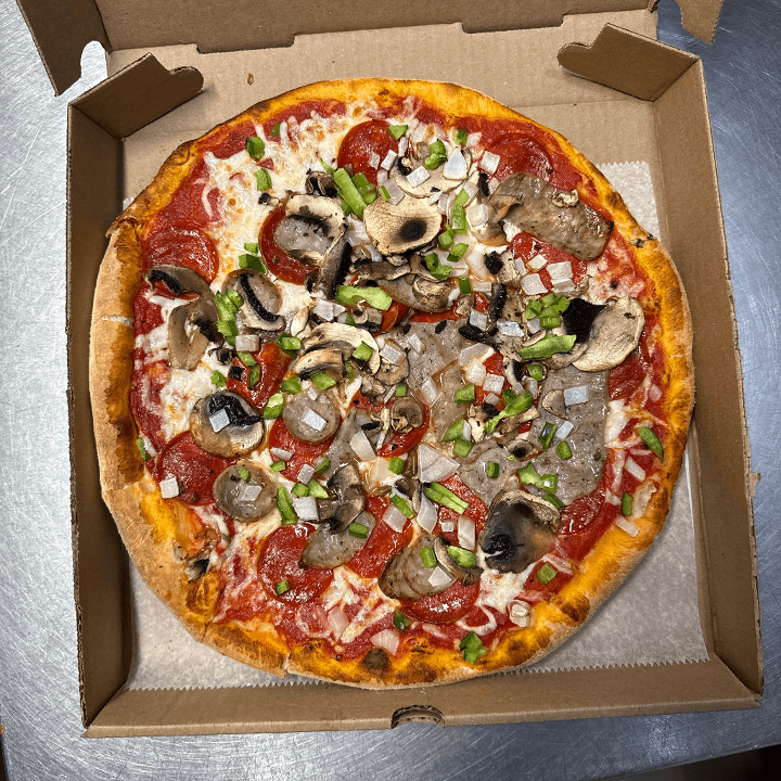 Sm Arianna’s Special Pizza.